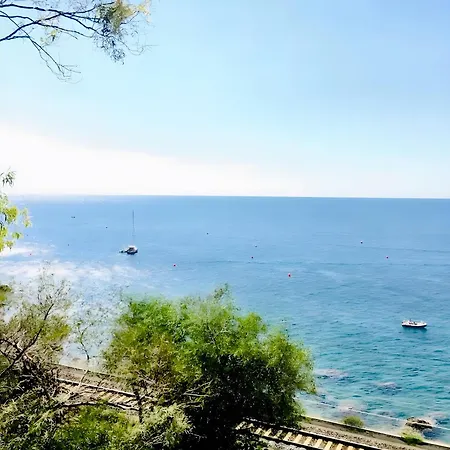 Apartment Giulia's On The Sea *