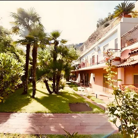 Giulia's On The Sea Apartment Taormina