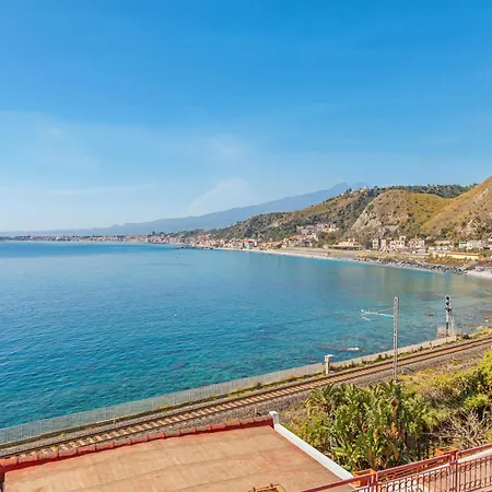 Giulia's On The Sea Apartament Taormina