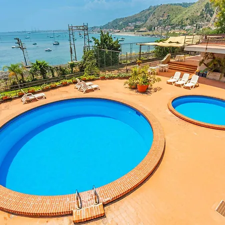Giulia's On The Sea Apartament *